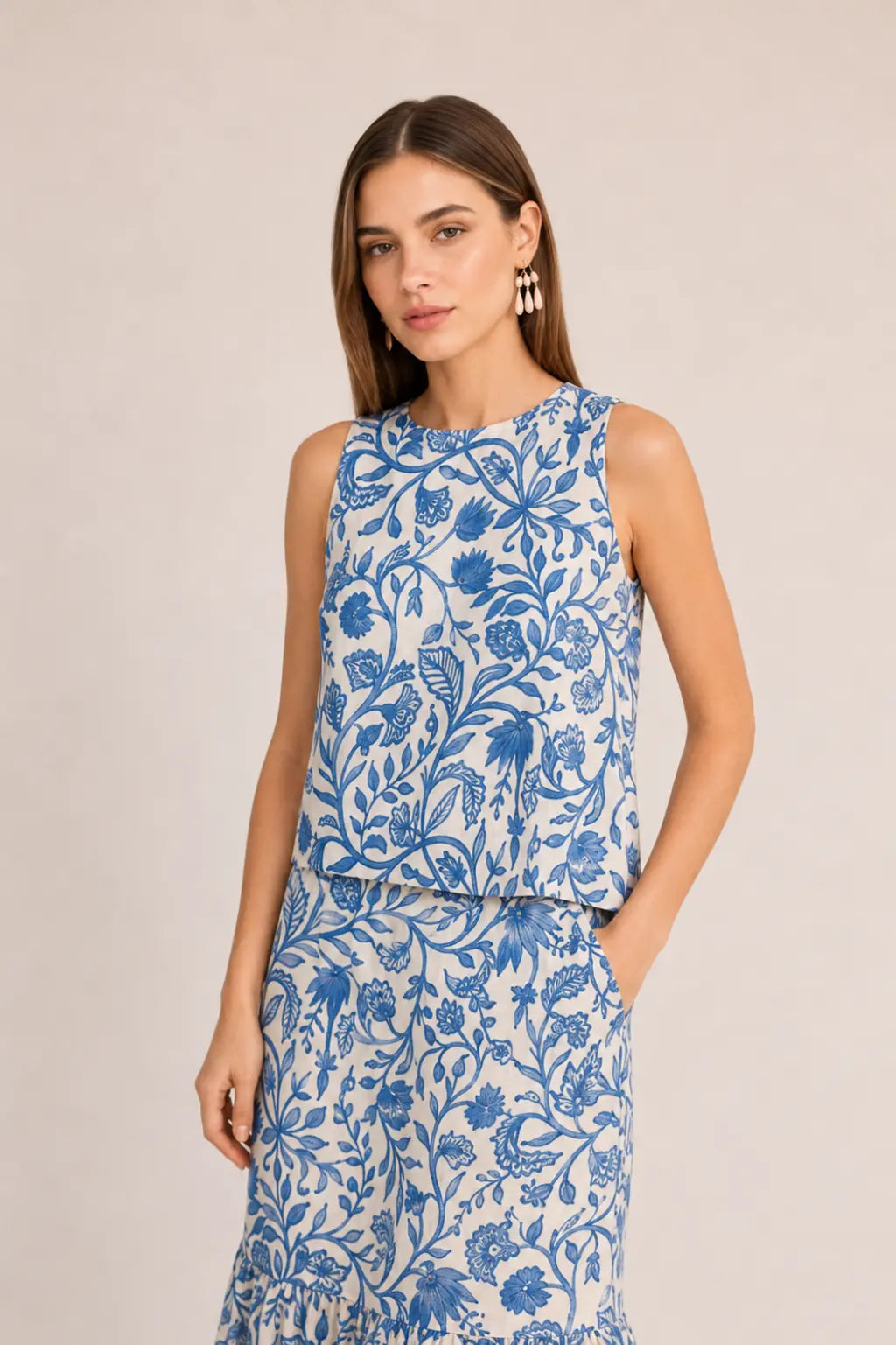 BLUE BOTANICAL SLEEVELESS TOP